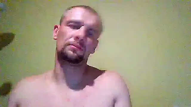 Snapshot of Regularfucker28 chatting on 26, 7, 2026 Regularfucker28 online show from 26, 7, 2026