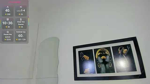 zoee lovv online show from 26, 11, 2025