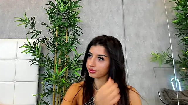 KatelynSparks online show from 6, 3, 2025