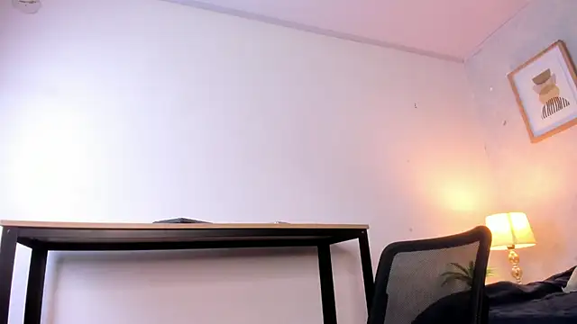 Caroline dh online show from 11, 4, 2026