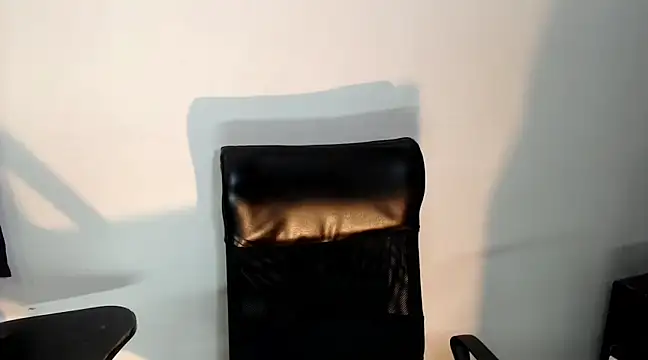 Snapshot of AbrahanBratz chatting on 25, 12, 2024 AbrahanBratz online show from 25, 12, 2024