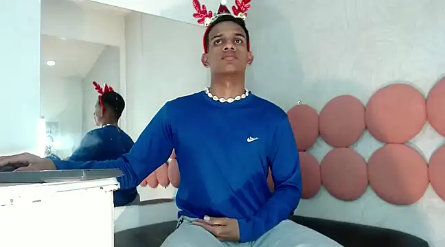 Snapshot of AbrahanBratz chatting on 27, 12, 2024 AbrahanBratz online show from 27, 12, 2024