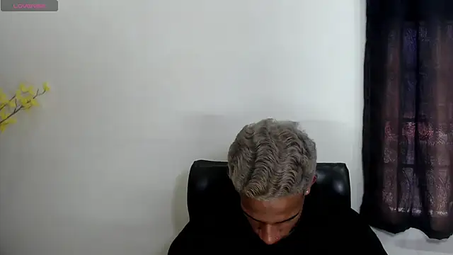 Snapshot of AbrahanBratz chatting on 22, 1, 2025 AbrahanBratz online show from 22, 1, 2025