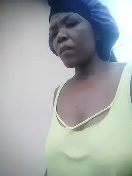 Feathergal69  online show from 8, 12, 2024