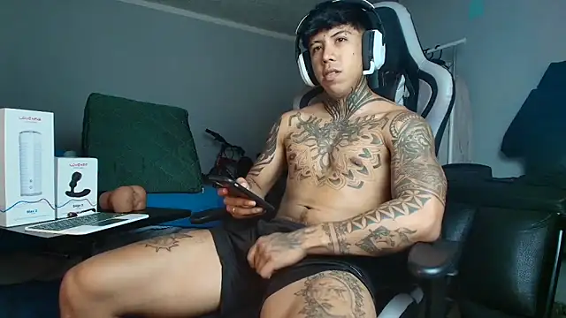 Snapshot of Nickhot0609 chatting on 15, 9, 2025 Nickhot0609 online show from 15, 9, 2025