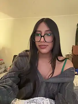 AleFantasy0001 online show from 13, 1, 2026