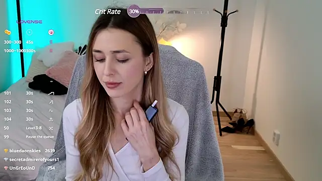 Sophie Enzo online show from 8, 1, 2025