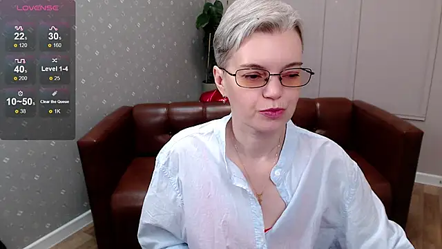 Cutie Erikaa1 online show from 9, 4, 2026