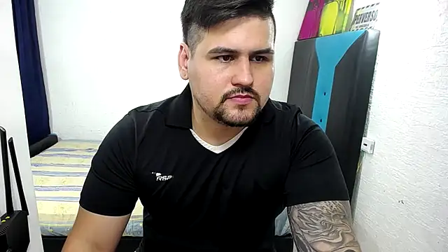 Snapshot of pitbullveryhot chatting on 15, 11, 2025 pitbullveryhot online show from 15, 11, 2025