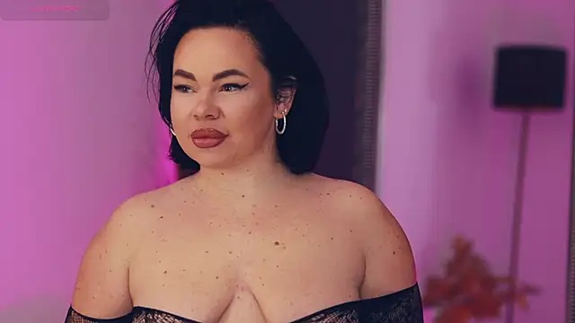 MissLilaa online show from 10, 11, 2025