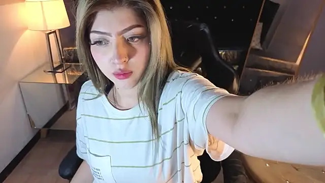 Kitty fox b online show from 13, 9, 2025