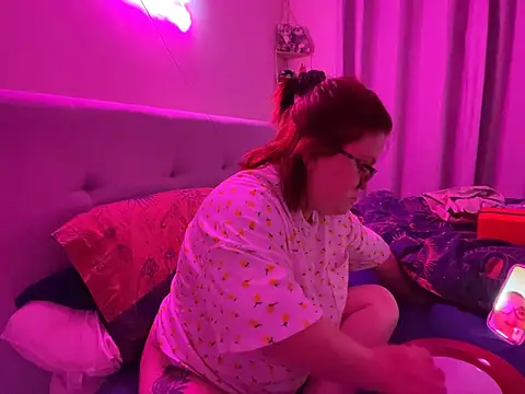 Tallulah-mae-xoxox online show from 1, 2, 2025