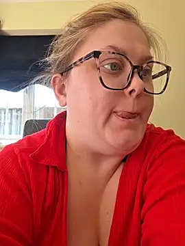Tallulah-mae-xoxox online show from 24, 5, 2026