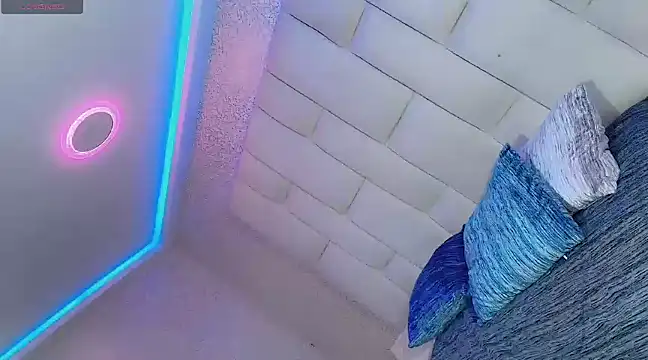 Hallyhott online show from 25, 2, 2025