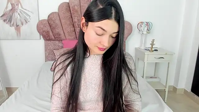 Snapshot of lauraparisi chatting on 25, 9, 2025 lauraparisi online show from 25, 9, 2025