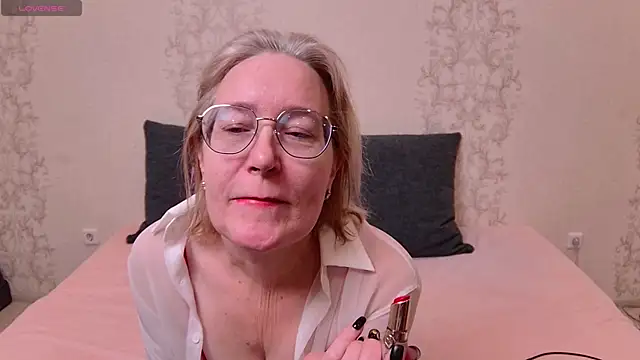 Moonlight Jasmine online show from 6, 2, 2025