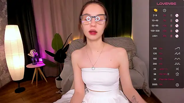 Snapshot of MilliBrown_ chatting on 29, 1, 2025 MilliBrown online show from 29, 1, 2025