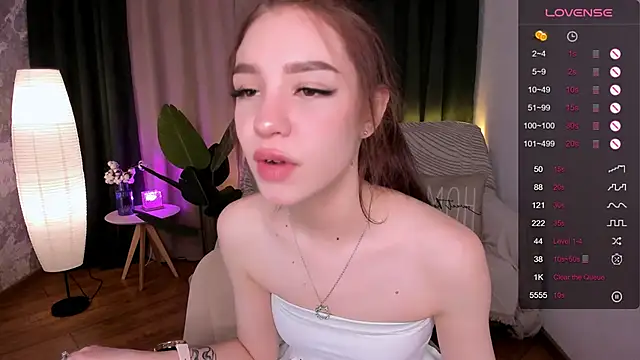 Snapshot of MilliBrown_ chatting on 11, 2, 2025 MilliBrown online show from 11, 2, 2025