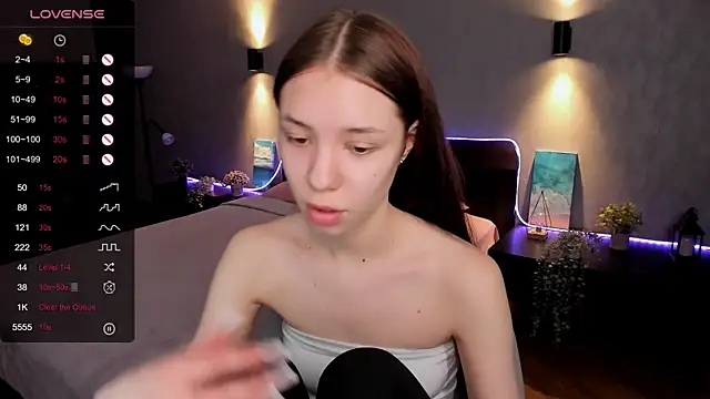 Snapshot of MilliBrown_ chatting on 28, 2, 2025 MilliBrown online show from 28, 2, 2025