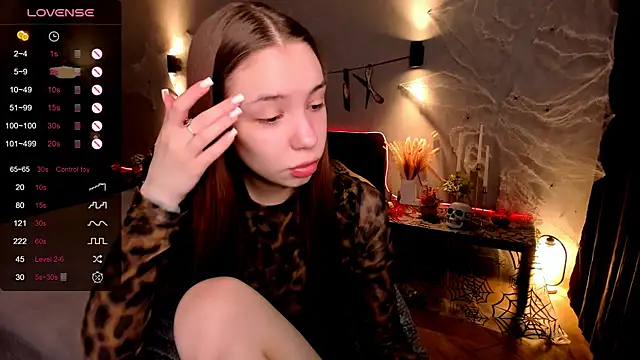 Snapshot of MilliBrown_ chatting on 1, 11, 2025 MilliBrown online show from 1, 11, 2025