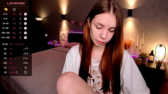 Snapshot of MilliBrown_ chatting on 10, 11, 2025 MilliBrown online show from 10, 11, 2025