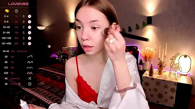 Snapshot of MilliBrown_ chatting on 16, 12, 2025 MilliBrown online show from 16, 12, 2025