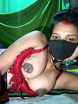 Hoty girl 143 online show from 31, 3, 2026