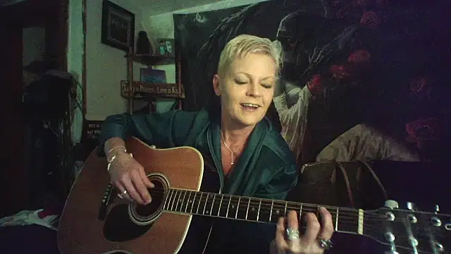 Snapshot of jadegilf1 chatting on 6, 4, 2026 jadegilf1 online show from 6, 4, 2026