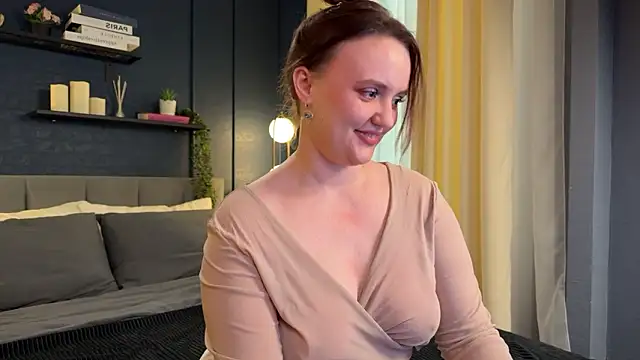 Lella Ryann  online show from 11, 2, 2026