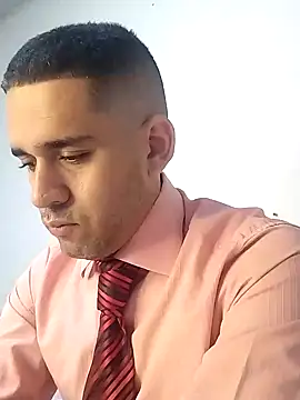 Snapshot of CRISTHIAN_GREY01 chatting on 22, 1, 2025 CRISTHIAN GREY01 online show from 22, 1, 2025