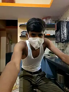 Snapshot of KissesBoyAD chatting on 4, 12, 2024 KissesBoyAD online show from 4, 12, 2024