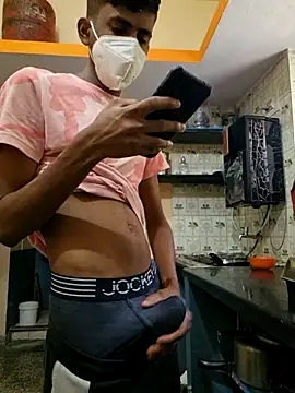 Snapshot of KissesBoyAD chatting on 16, 12, 2024 KissesBoyAD online show from 16, 12, 2024