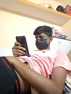 Snapshot of KissesBoyAD chatting on 14, 1, 2025 KissesBoyAD online show from 14, 1, 2025