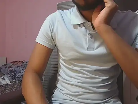 Snapshot of KissesBoyAD chatting on 16, 9, 2025 KissesBoyAD online show from 16, 9, 2025