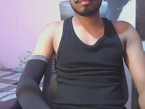 Snapshot of KissesBoyAD chatting on 26, 9, 2025 KissesBoyAD online show from 26, 9, 2025