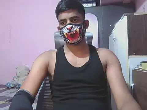 Snapshot of KissesBoyAD chatting on 1, 10, 2025 KissesBoyAD online show from 1, 10, 2025
