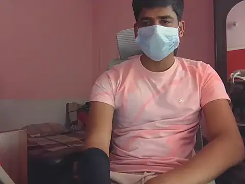 KissesBoyAD online show from 8, 11, 2025