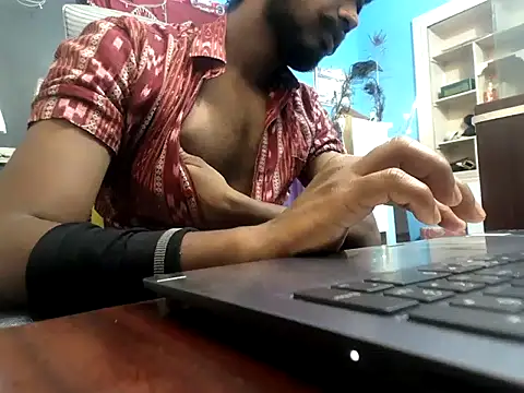 KissesBoyAD online show from 28, 4, 2026