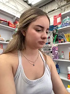 imlindapink online show from 13, 4, 2026