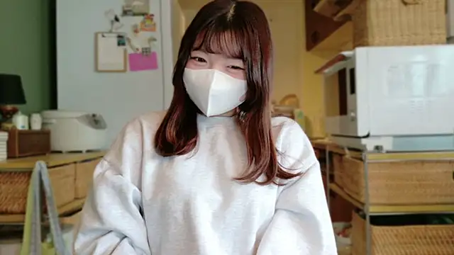  Yui  online show from 6, 11, 2025