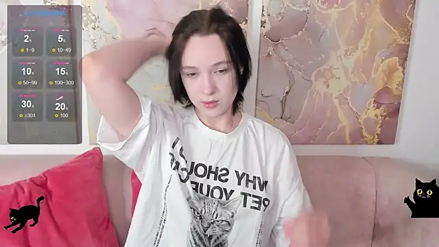 fiamoory online show from 12, 4, 2026