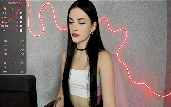 Snapshot of Molly_Crystall chatting on 10, 10, 2025 Molly Crystall online show from 10, 10, 2025