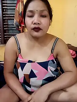 Radhikadavi879 online show from 28, 1, 2025