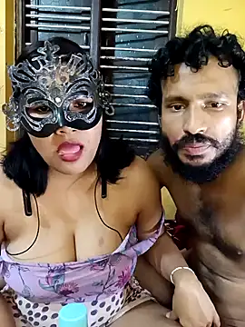 Radhikadavi879 online show from 19, 2, 2025