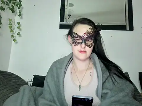 Snapshot of LexiSnowUK chatting on 8, 1, 2025 LexiSnowUK online show from 8, 1, 2025