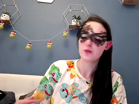 Snapshot of LexiSnowUK chatting on 28, 1, 2025 LexiSnowUK online show from 28, 1, 2025