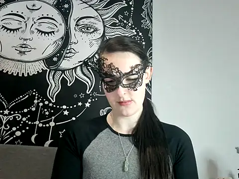 Snapshot of LexiSnowUK chatting on 3, 2, 2025 LexiSnowUK online show from 3, 2, 2025