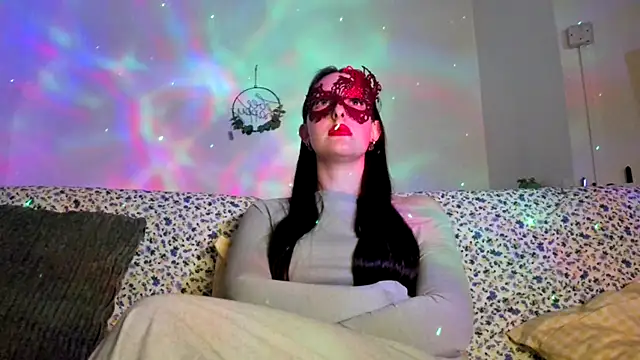 LexiSnowUK online show from 3, 12, 2025