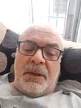 Satiro Sevilla online show from 17, 2, 2025