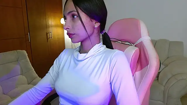 AnnitaSerna  online show from 26, 3, 2026